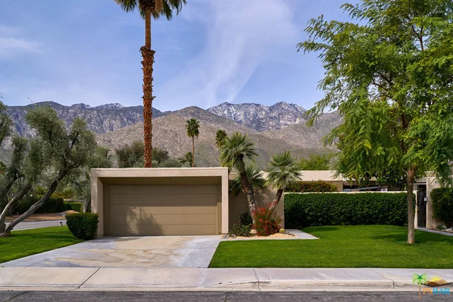 1841 Via Aguila, Palm Springs, CA 92264