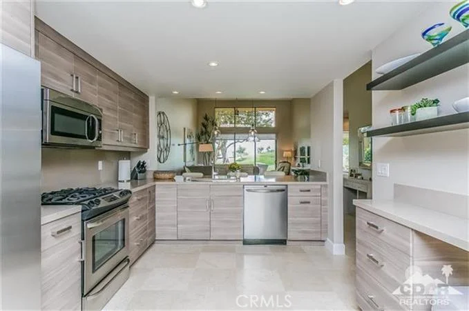 54926 Oak Tree #A-27, La Quinta, CA 92253