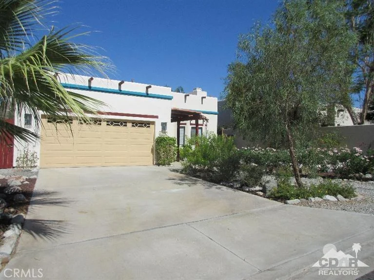 54380 Avenida Diaz, La Quinta, CA 92253