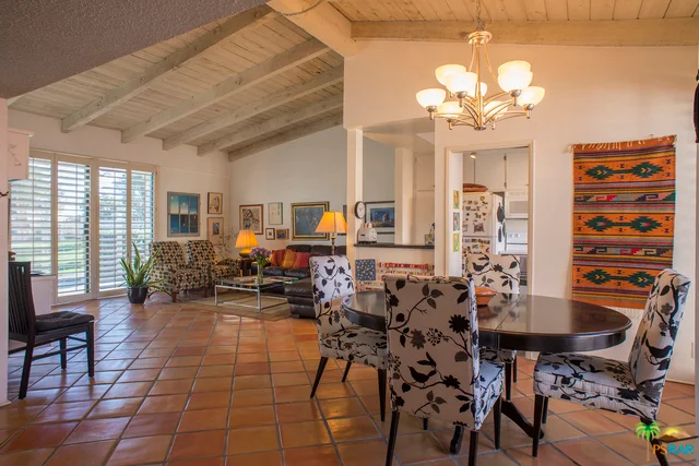 874 Calle De Pinos, Palm Springs, CA 92262