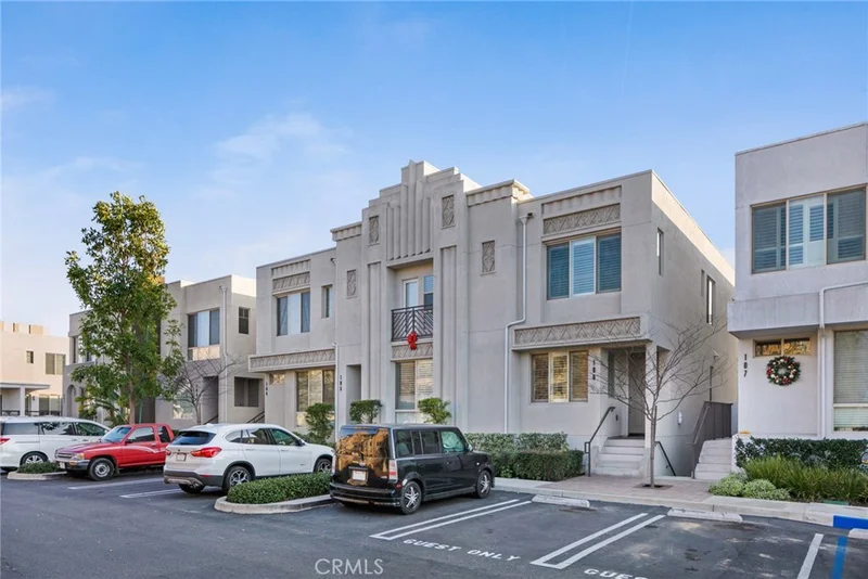 5550 Strand #106, Hawthorne, CA 90250