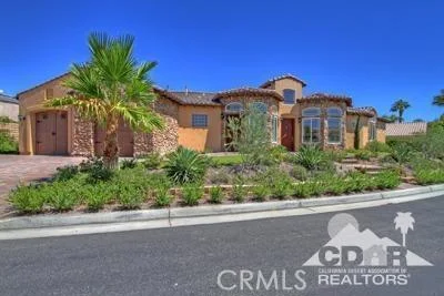 27 Lucerne, Palm Desert, CA 92211