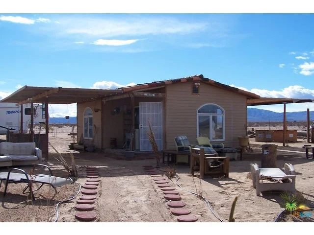 0 Virginia, 29 Palms, CA 92277