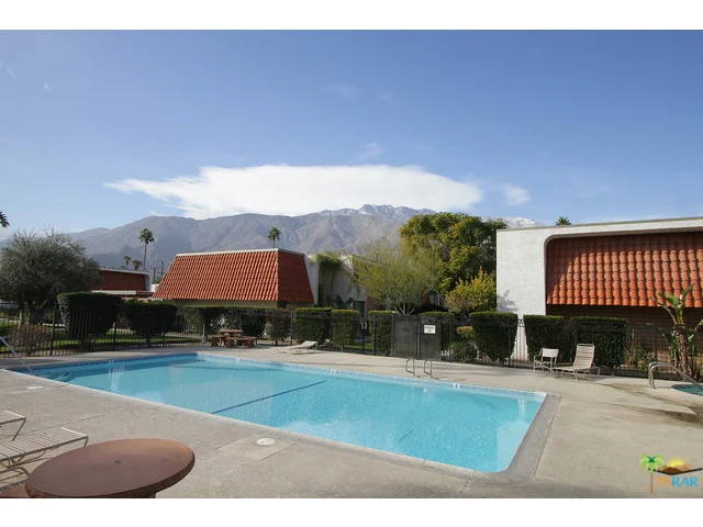 2286 Indian Canyon #D, Palm Springs, CA 92262