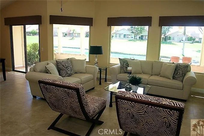42267 Omar, Palm Desert, CA 92211