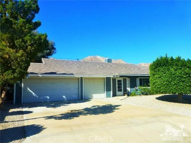 54575 Avenida Vallejo, La Quinta, CA 92253