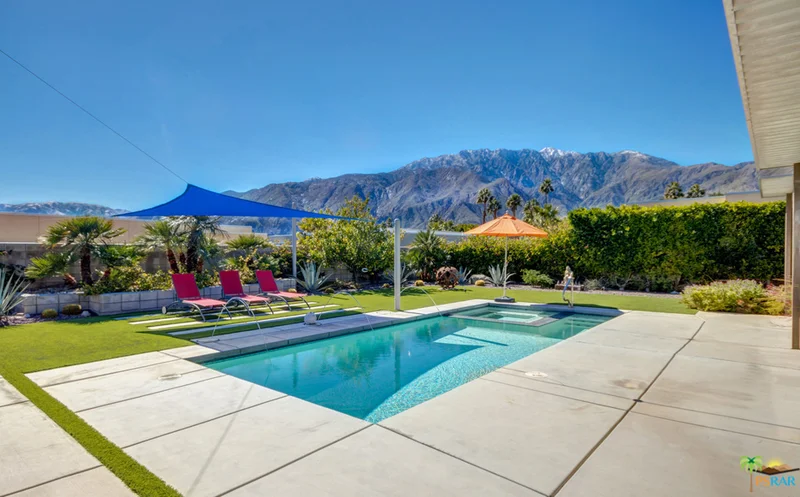 1037 Enamor, Palm Springs, CA 92262