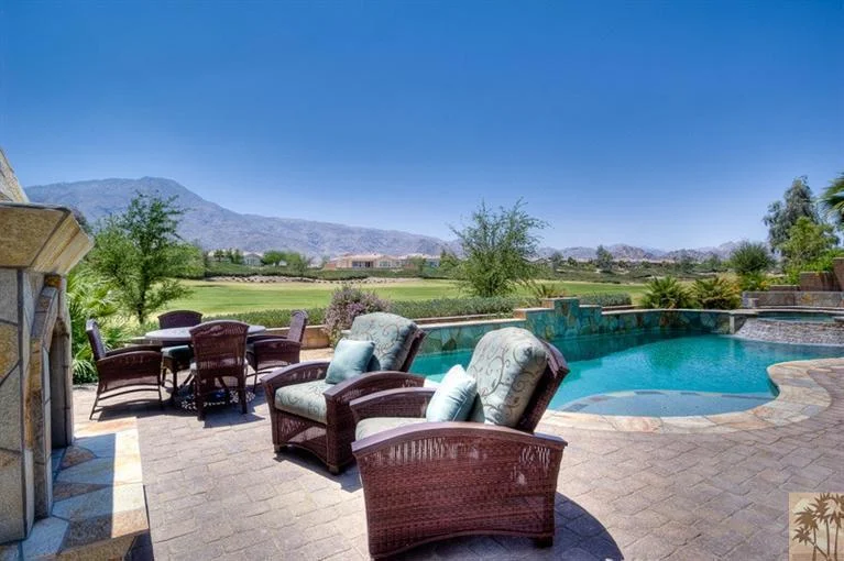 61427 Topaz, La Quinta, CA 92253