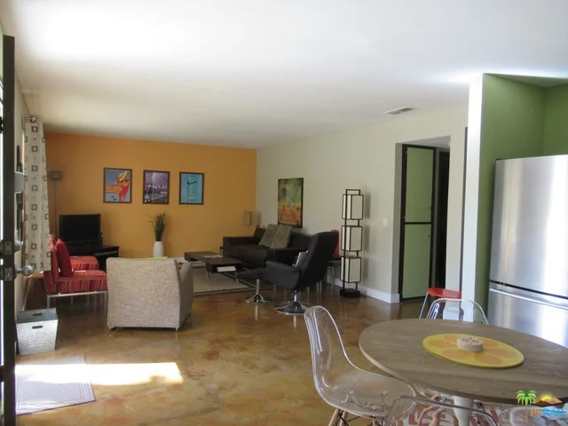 1900 Palm Canyon #27, Palm Springs, CA 92264