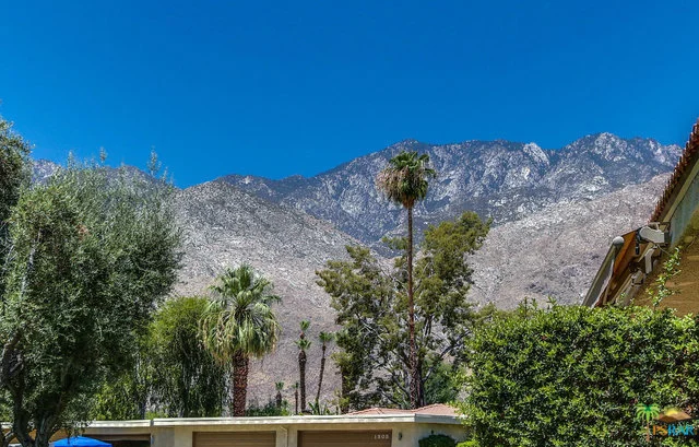 1182 Holly Oak, Palm Springs, CA 92264