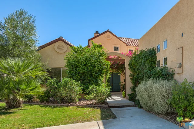 2954 Zamora, Palm Springs, CA 92264