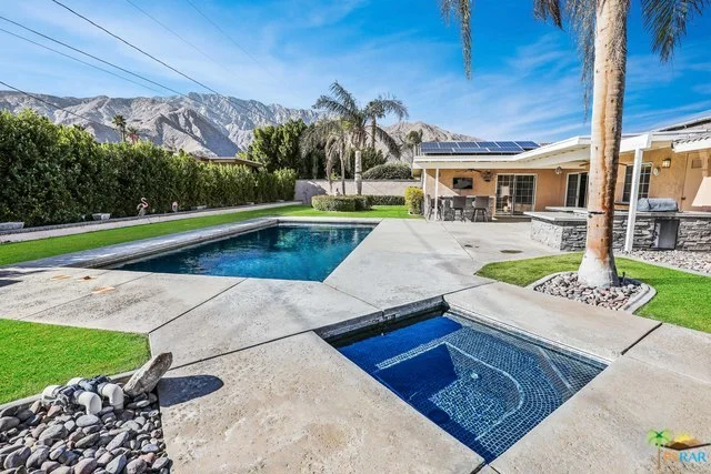 457 Santa Catalina, Palm Springs, CA 92262