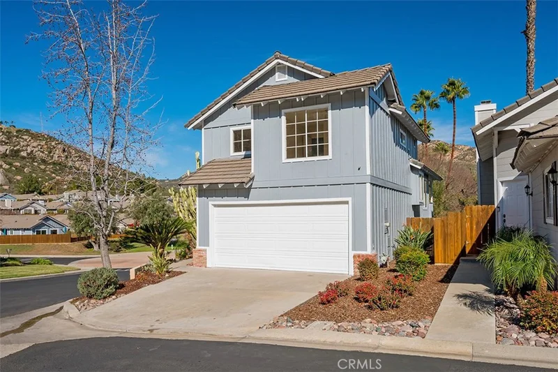 2701 Blackbush, El Cajon, CA 92019