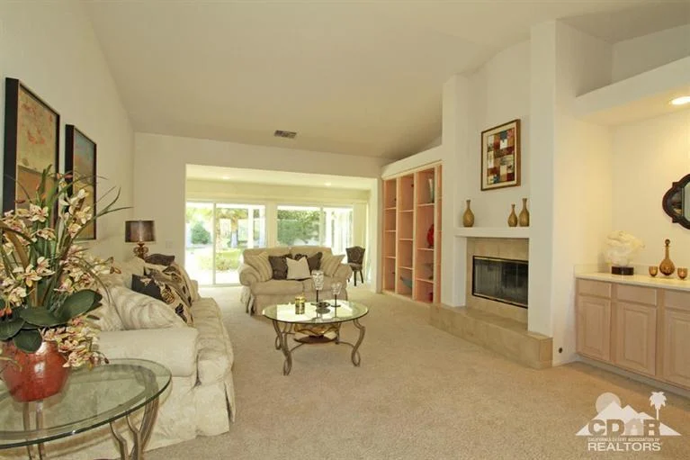 76925 Coventry, Palm Desert, CA 92211