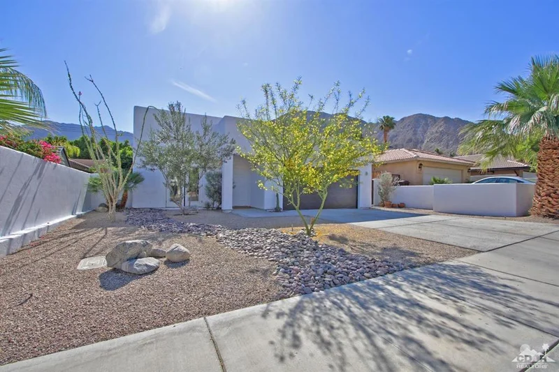 54310 Eisenhower, La Quinta, CA 92253