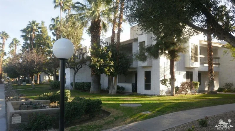 5245 Waverly #96, Palm Springs, CA 92264