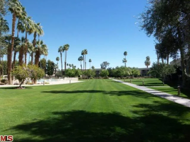 465 Desert Lakes, Palm Springs, CA 92264