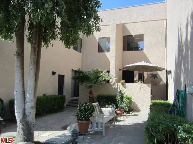 433 Village, Palm Springs, CA 92262