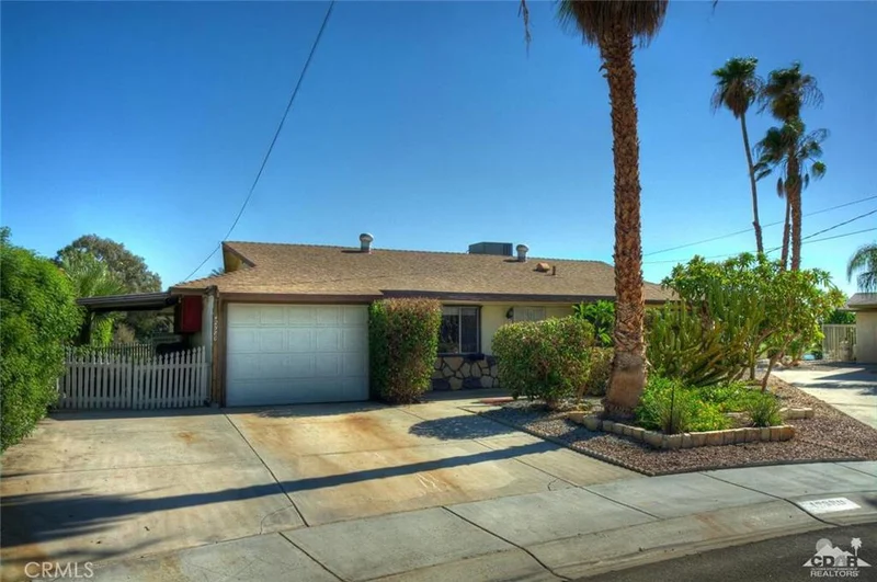 42980 Massachusetts, Palm Desert, CA 92211