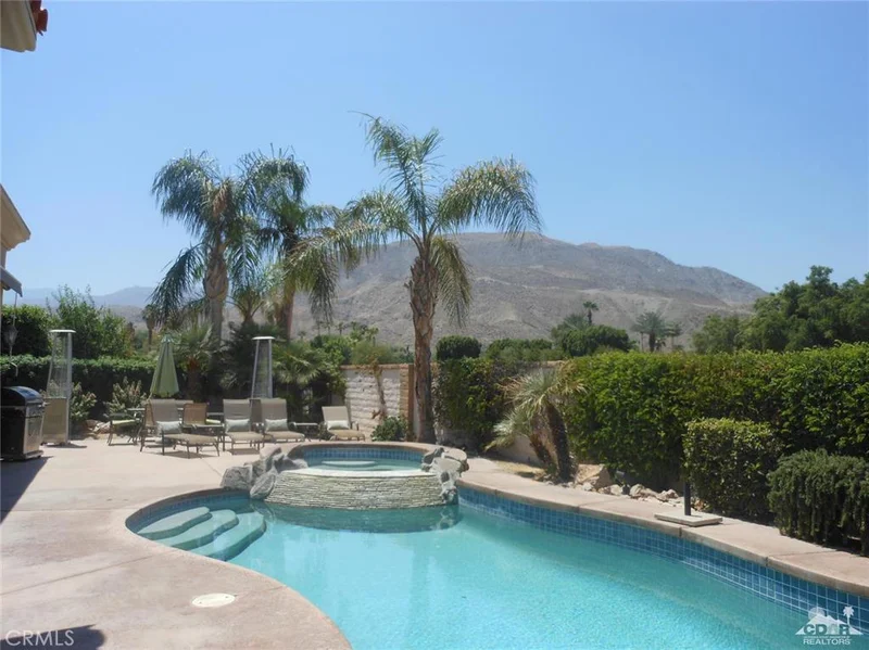19 Stonecrest, Rancho Mirage, CA 92270