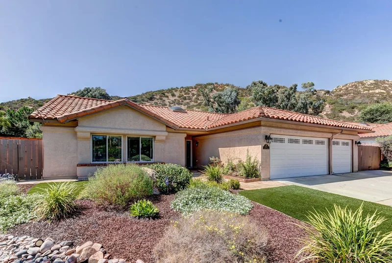 8958 Hunter Pass, Alpine, CA 91901