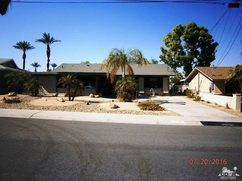 43080 Illinois, Palm Desert, CA 92211