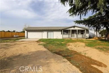 6160 Santa Fe, Winton, CA 95388