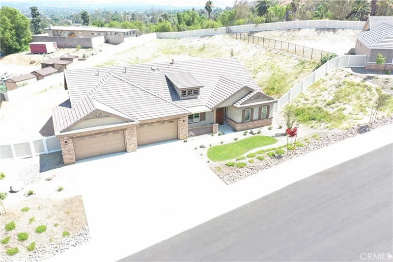 11218 Lindy, Riverside, CA 92505