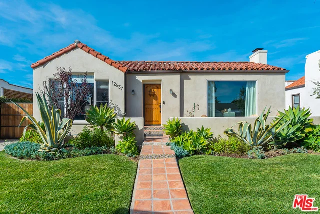12537 Caswell, Los Angeles, CA 90066