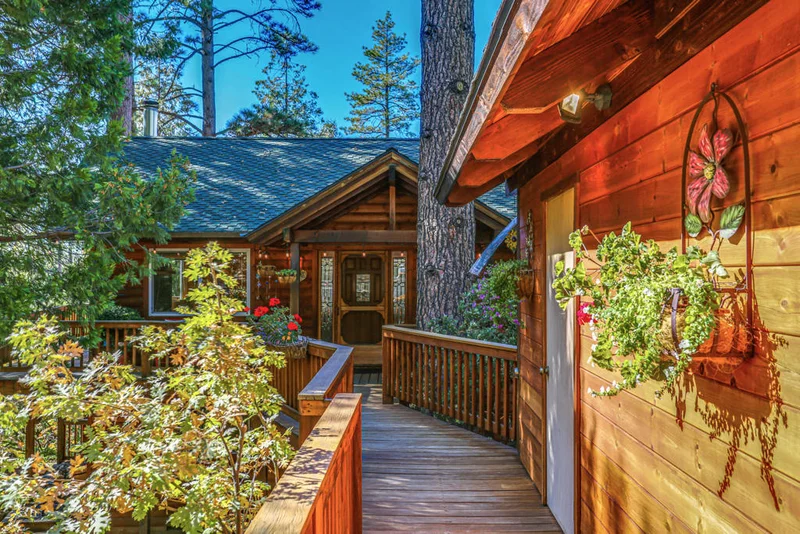 25985 Cassler, Idyllwild, CA 92549