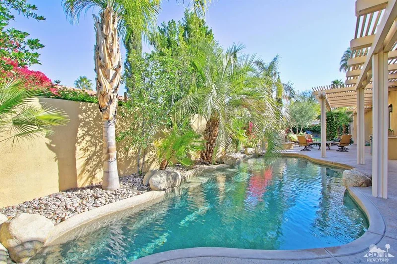 793 Mesa Grande, Palm Desert, CA 92211