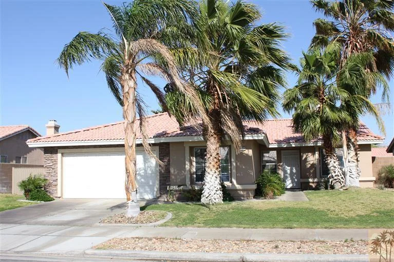 30264 Alexander, Cathedral City, CA 92234