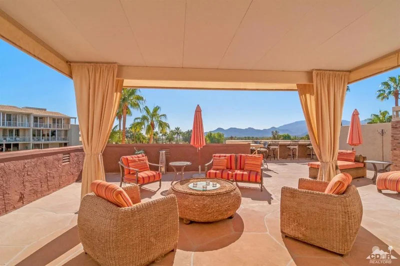 899 Island Dr #602, Rancho Mirage, CA 92270