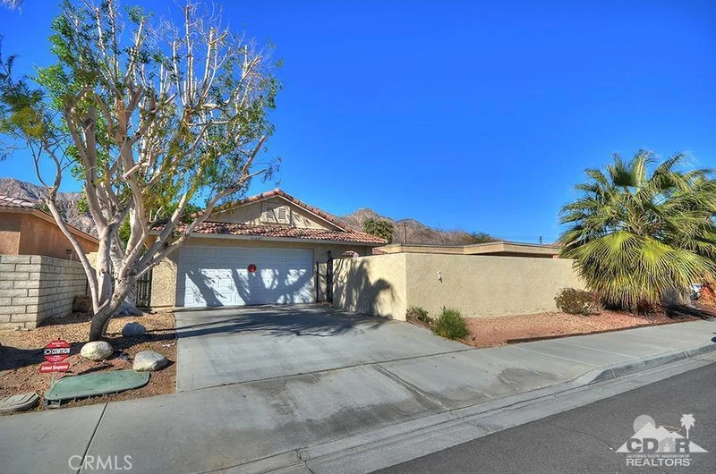 51645 Eisenhower, La Quinta, CA 92253