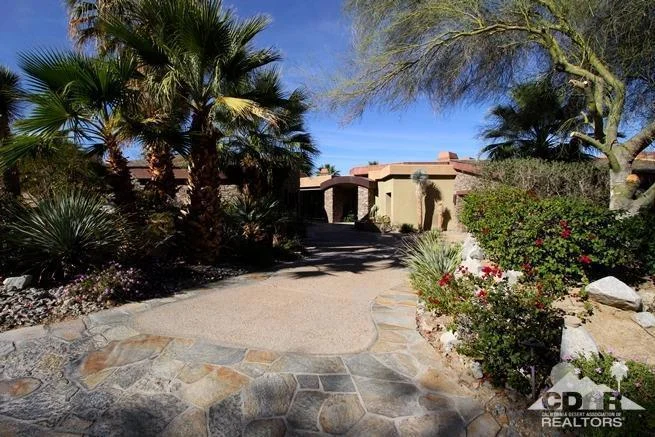 514 Mesquite, Palm Desert, CA 92260