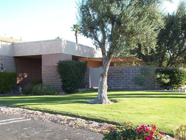 3020 Sunflower, Palm Springs, CA 92262