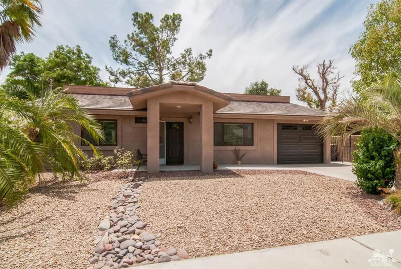 77275 Michigan, Palm Desert, CA 92211