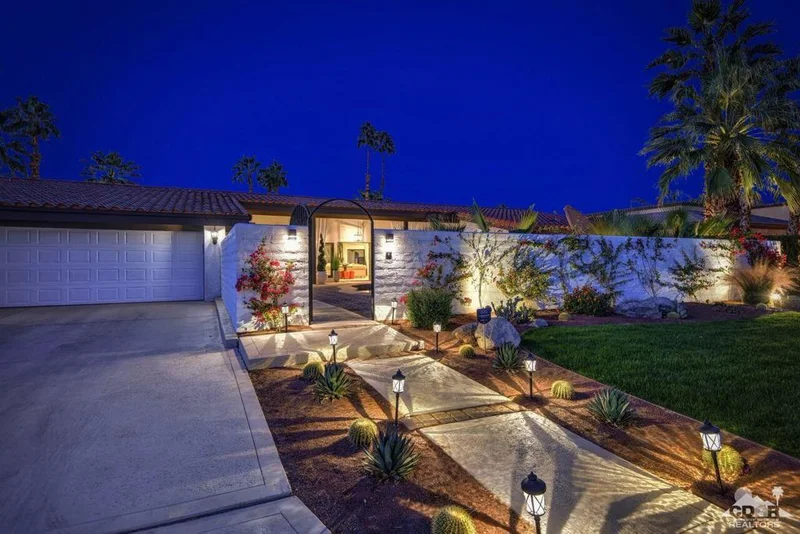 77220 Iroquois, Indian Wells, CA 92210