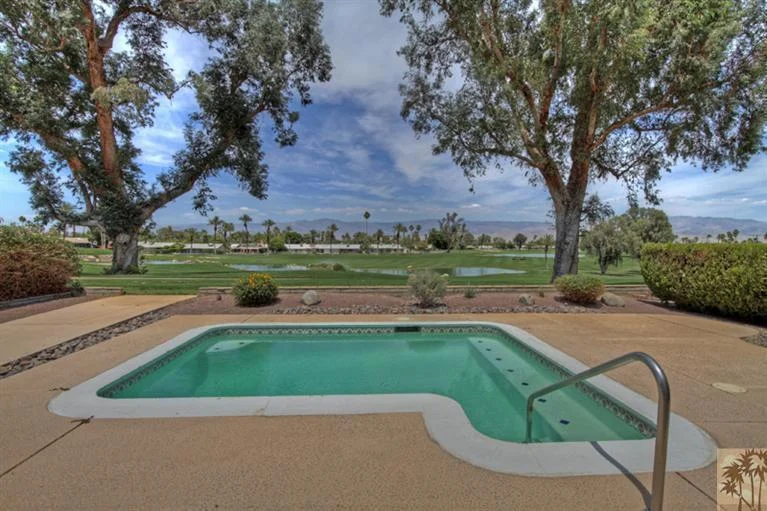 43120 Illinois, Palm Desert, CA 92211