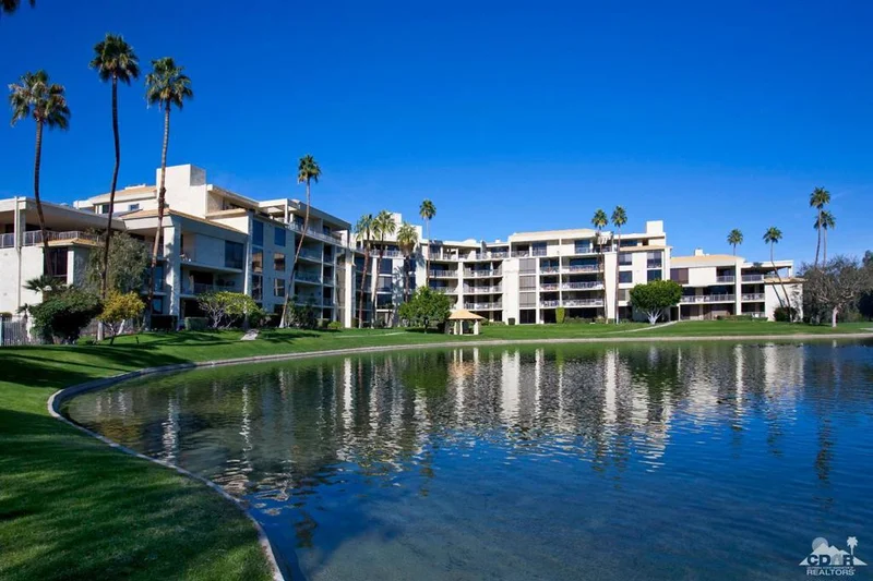 910 Island #311, Rancho Mirage, CA 92270