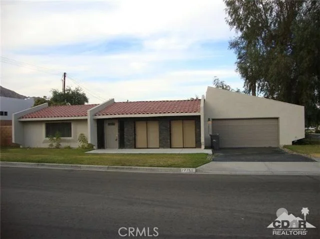 77750 Calle Nogales, La Quinta, CA 92253