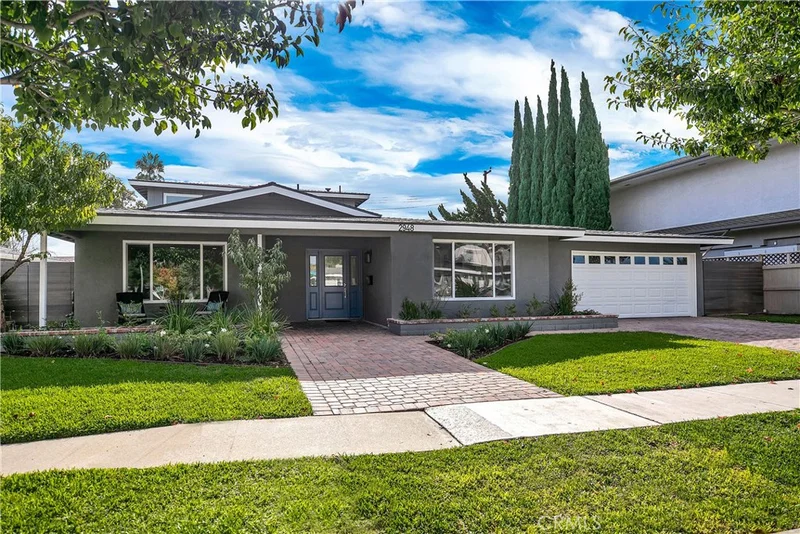 2948 Pemba, Costa Mesa, CA 92626