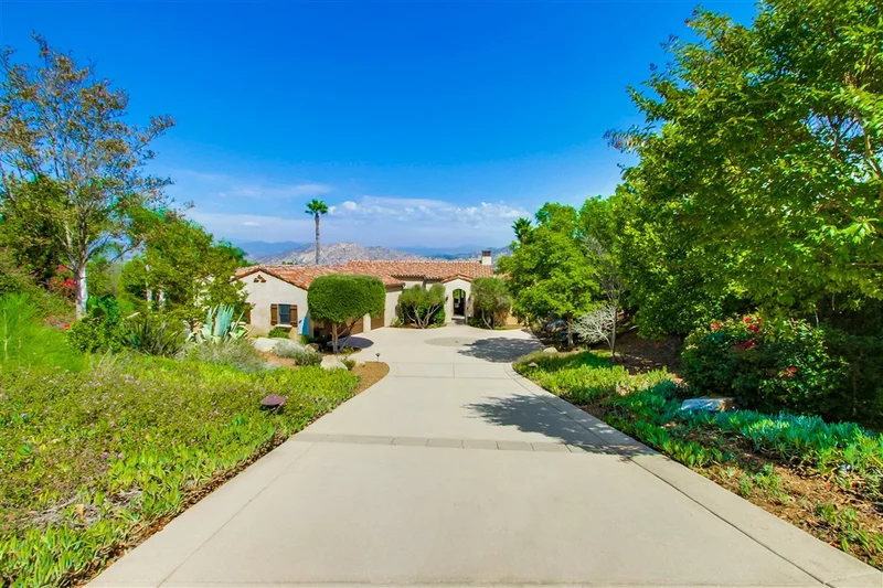 18707 Olmeda Pl, San Diego, CA 92128