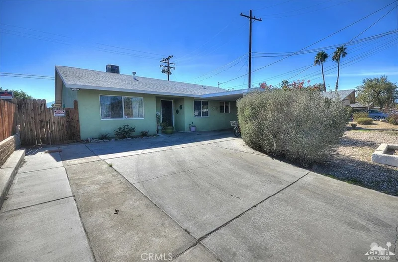 77775 Michigan, Palm Desert, CA 92211