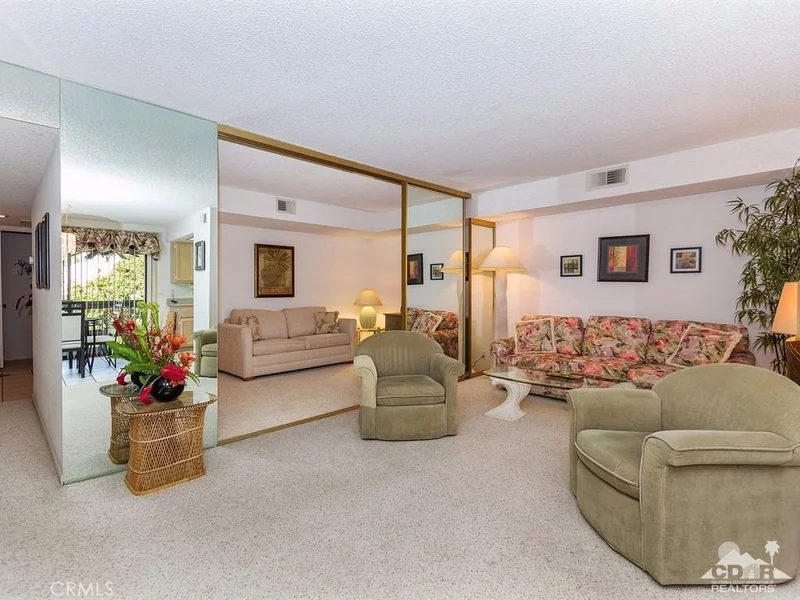 5125 Waverly #B12, Palm Springs, CA 92264