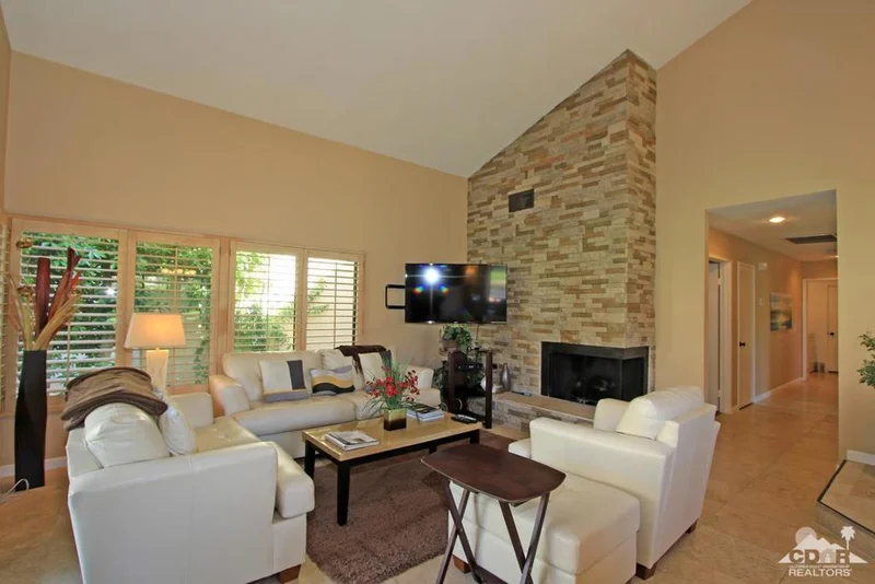 77731 Los Arboles, La Quinta, CA 92253