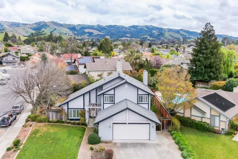 3022 Sunny Meadow, San Jose, CA 95135
