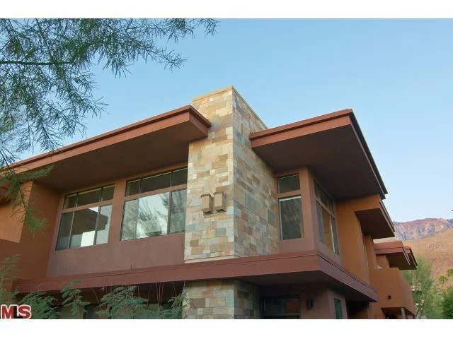 880 Palm Canyon #202, Palm Springs, CA 92264
