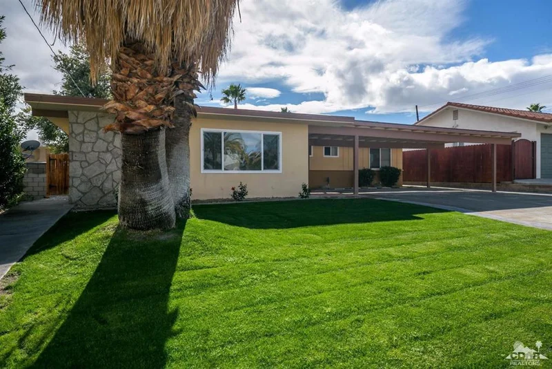77525 California, Palm Desert, CA 92211
