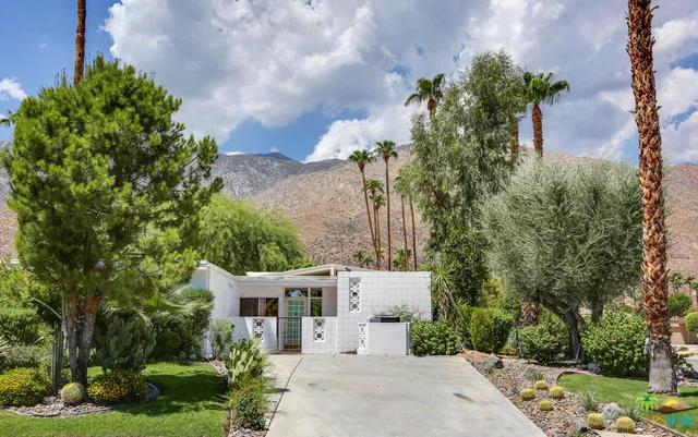 2303 Calle Palo Fierro, Palm Springs, CA 92264